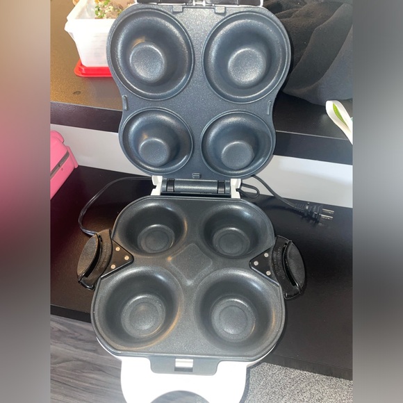 Black and Decker - Shell Maker - Picture 2 of 5